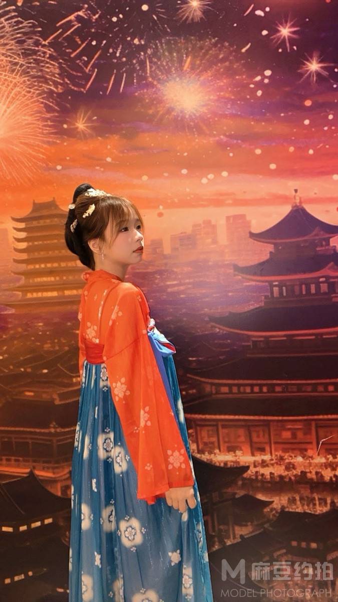 汉服模特