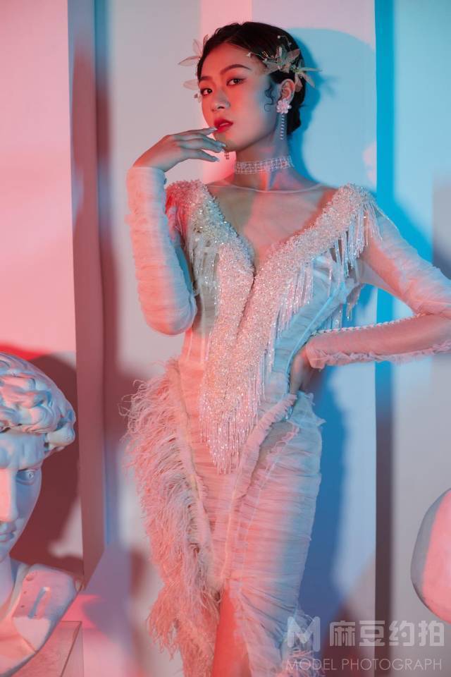 妆容模特