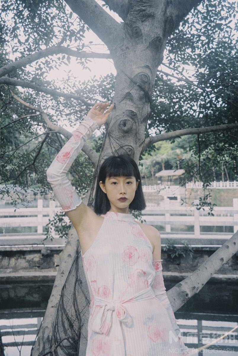 胶片模特