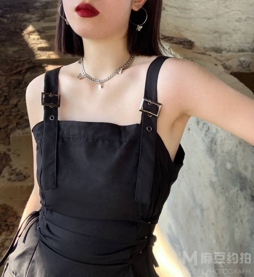 黑白模特
