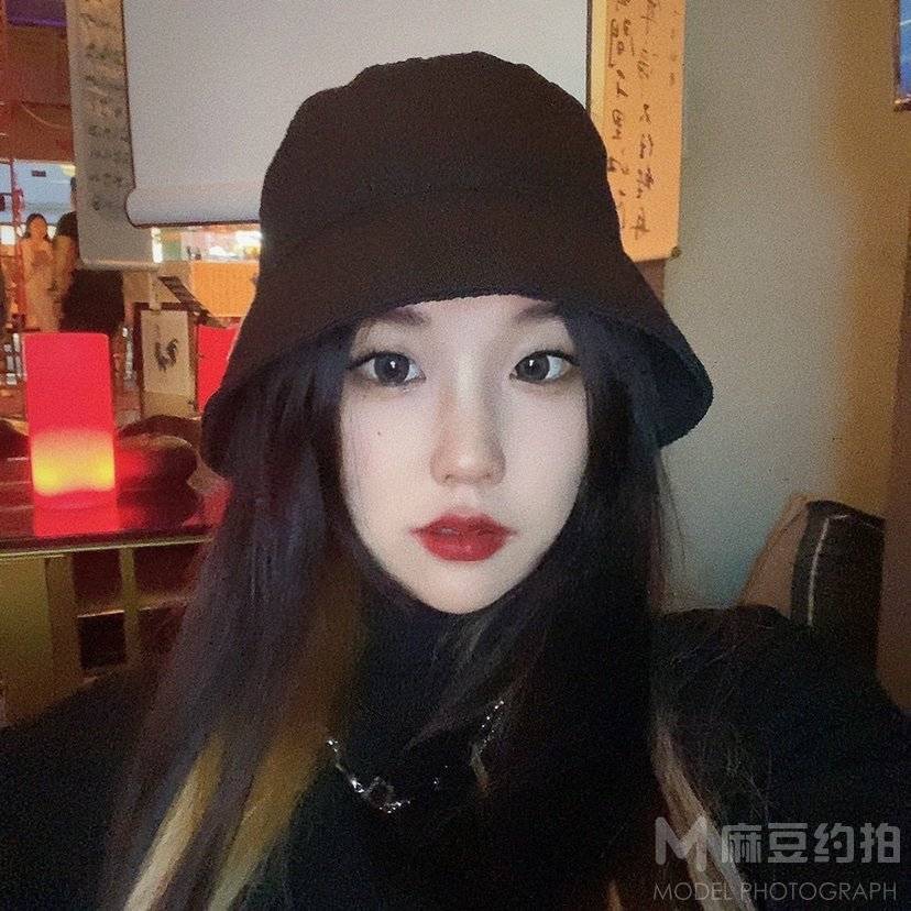 胶片模特