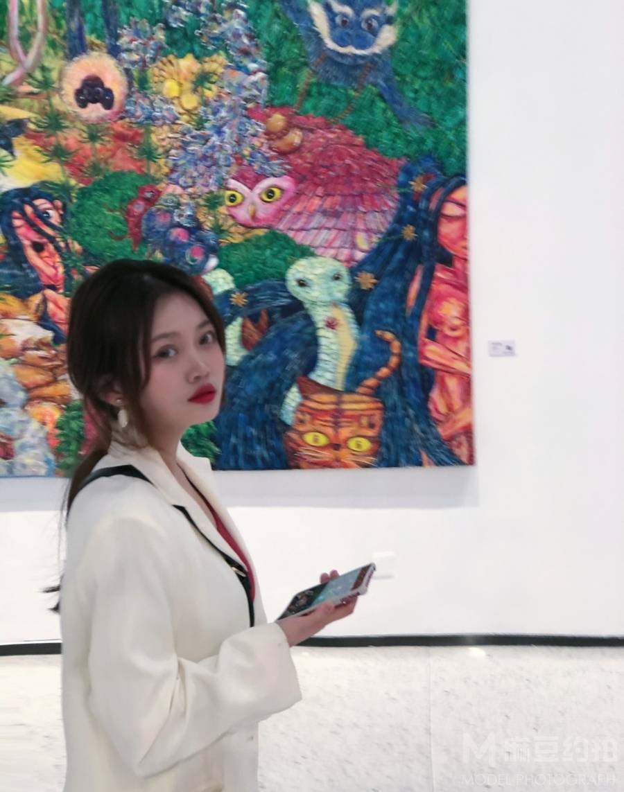 妆容模特