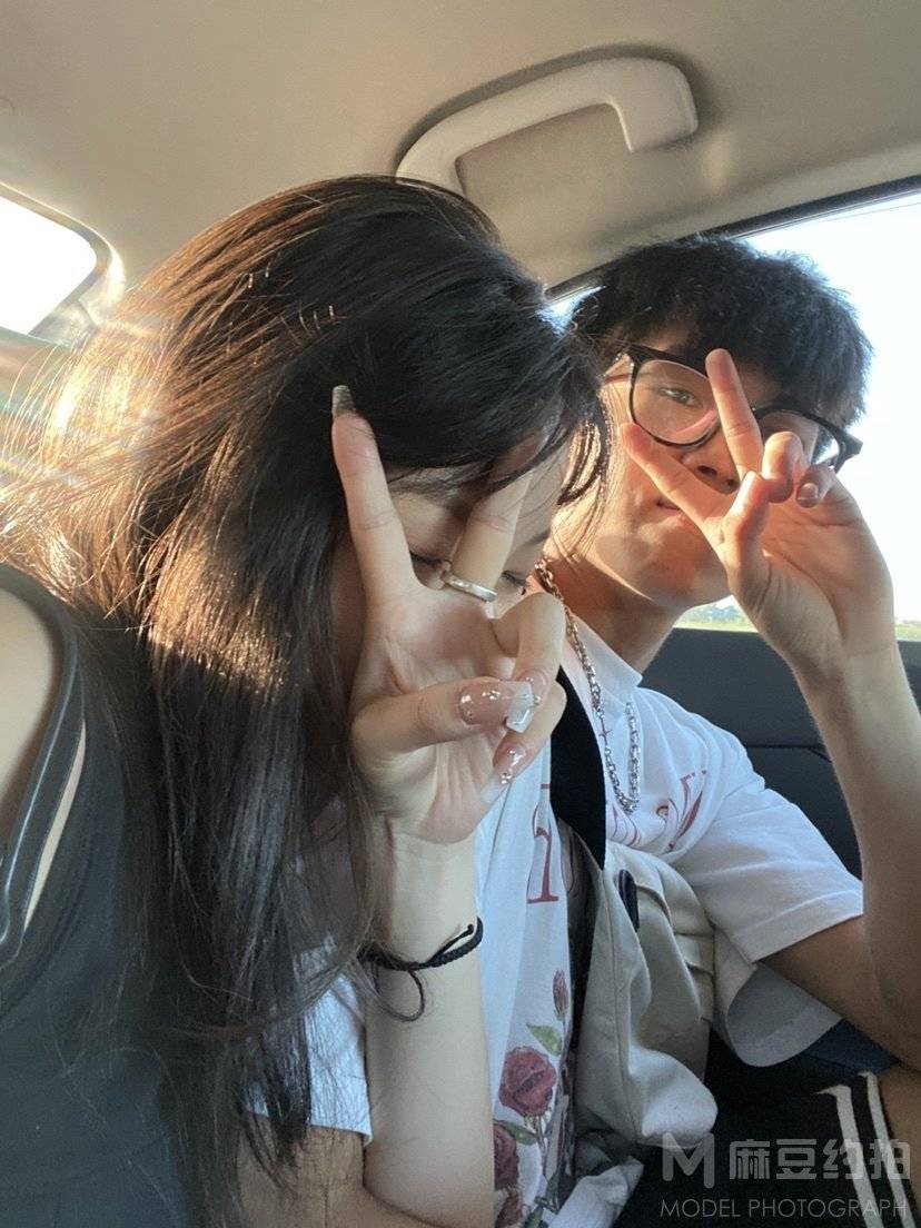 情侣模特
