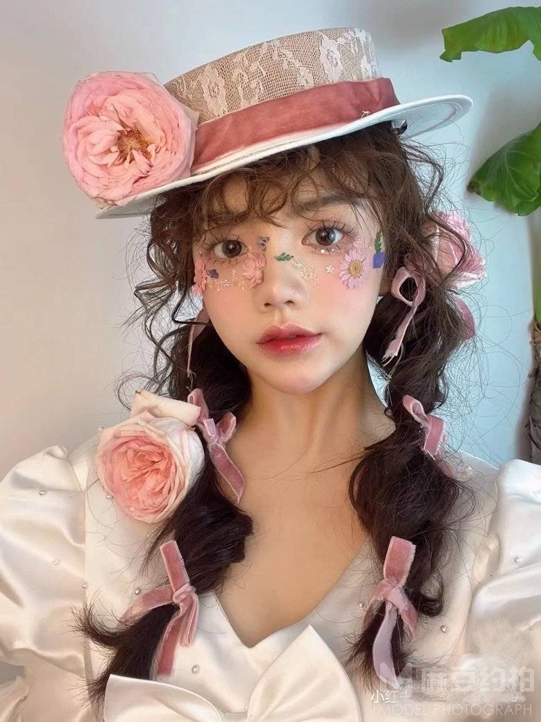 妆容模特