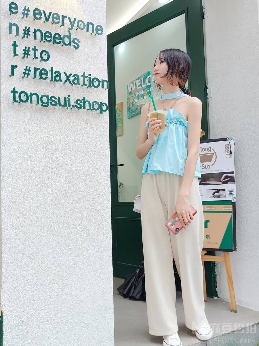 清新模特