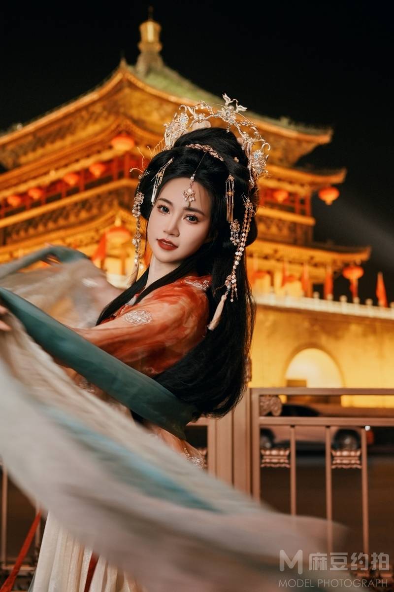 汉服模特