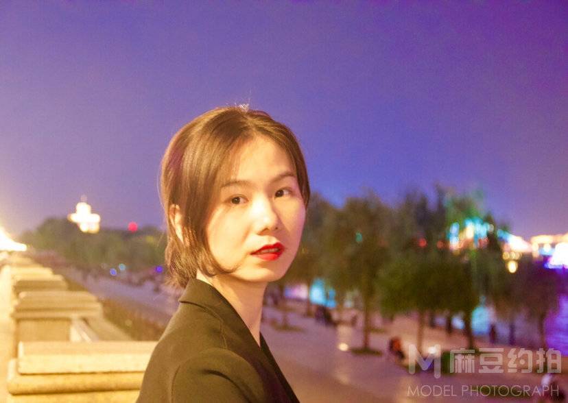 校园模特
