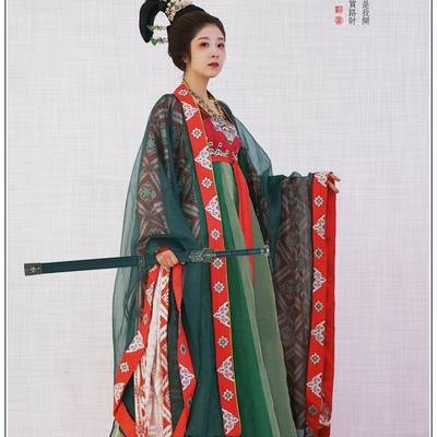 汉服模特