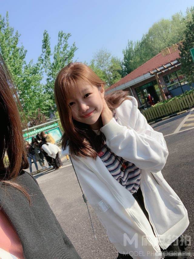 校园模特