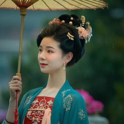 汉服模特