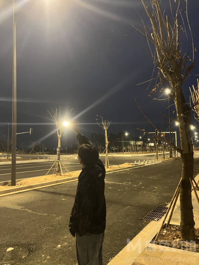 夜景模特