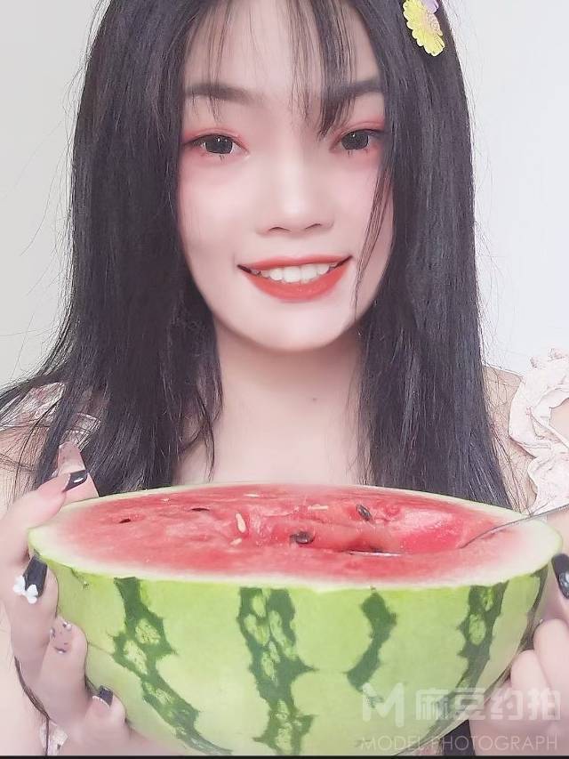 清新模特
