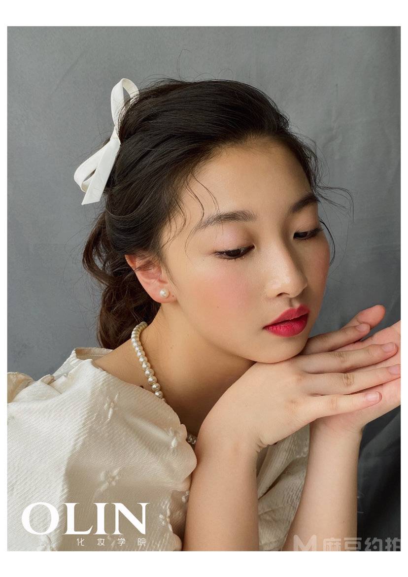 妆容模特