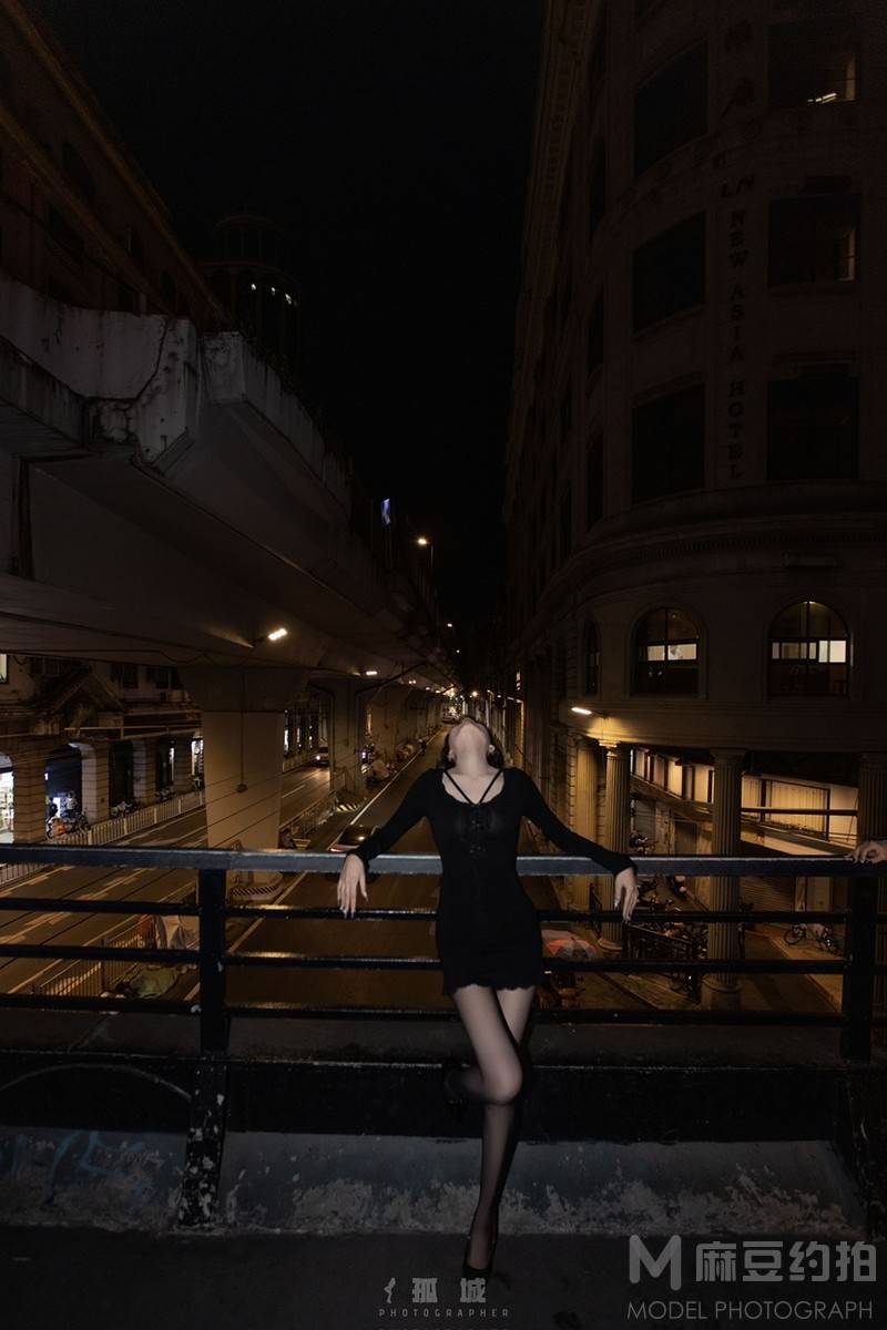 夜景模特