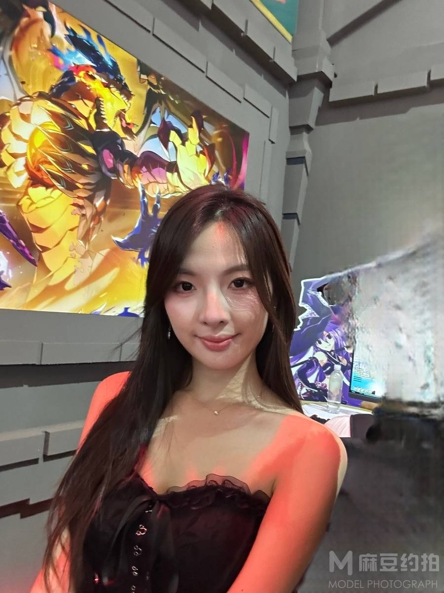 宝丽来模特