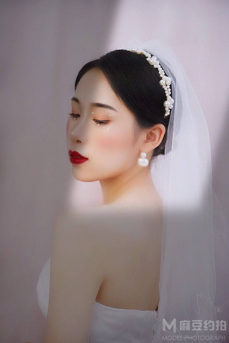 妆容模特