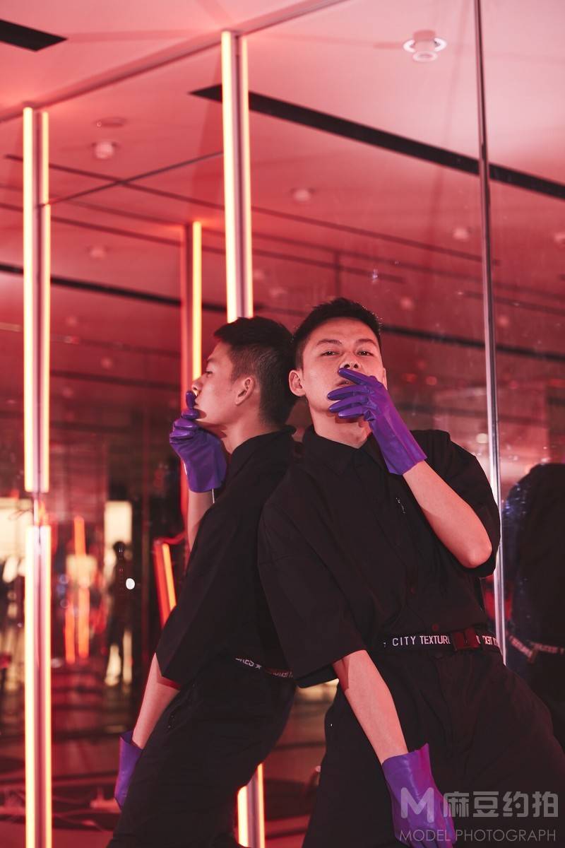 暗黑模特