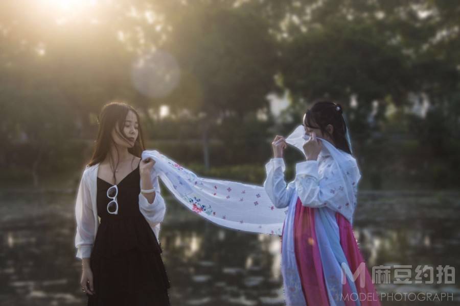 汉服模特