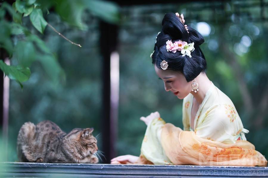 汉服模特