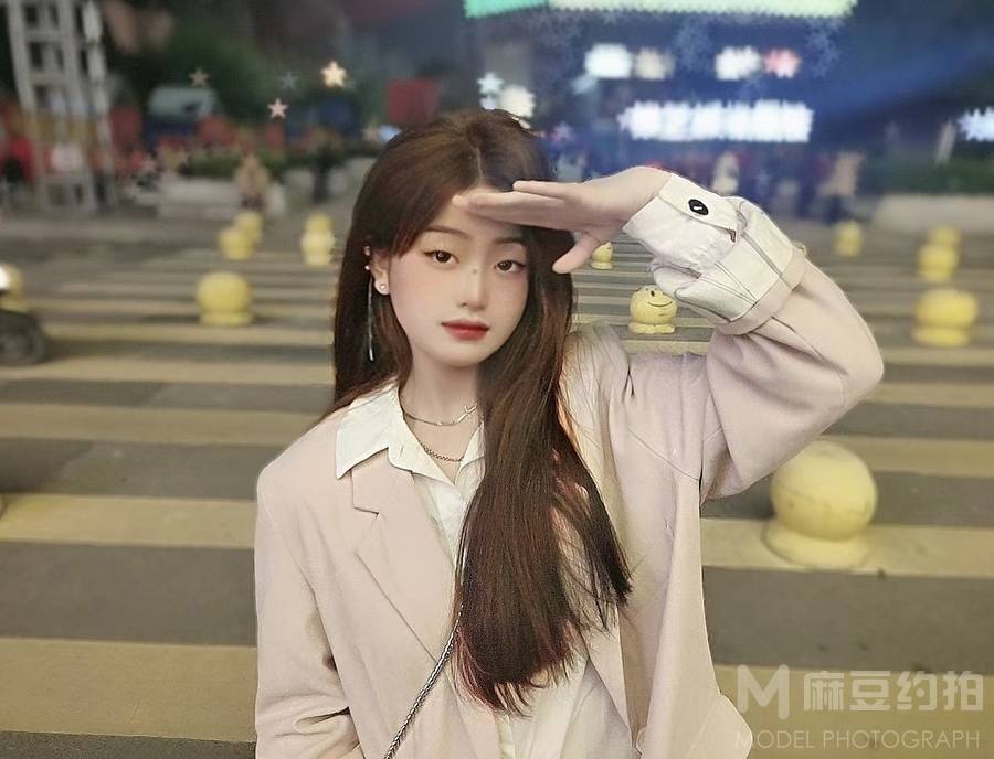 校园模特