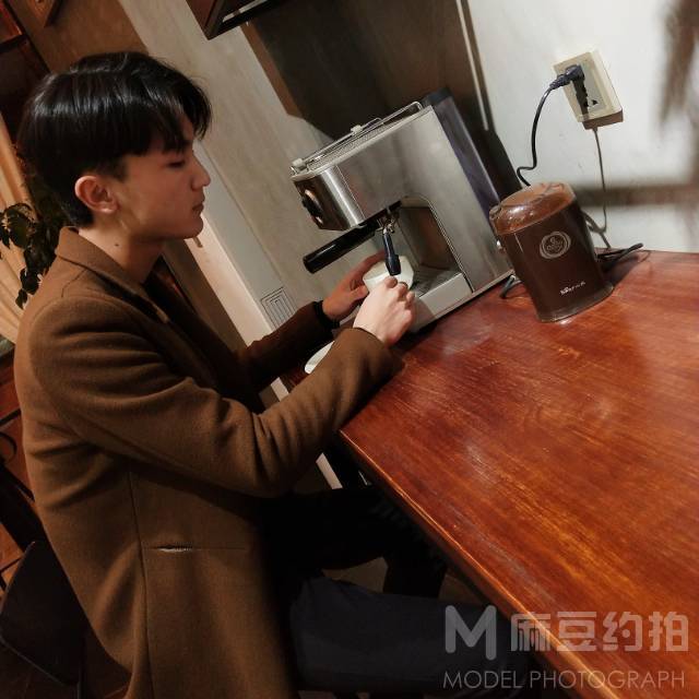 情侣模特