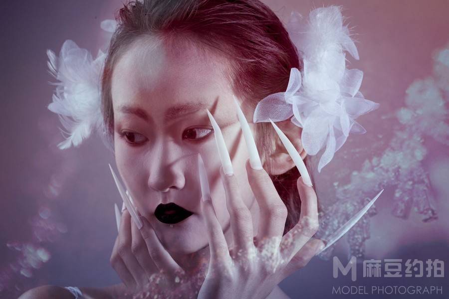 情绪模特