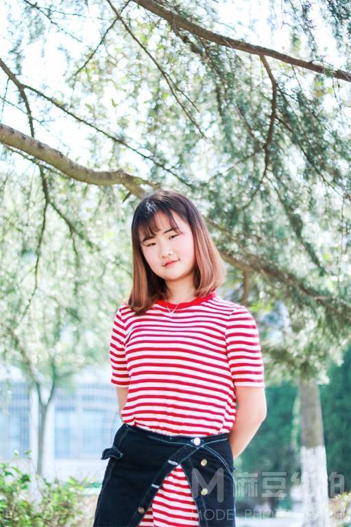 校园模特