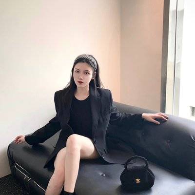 黑白模特