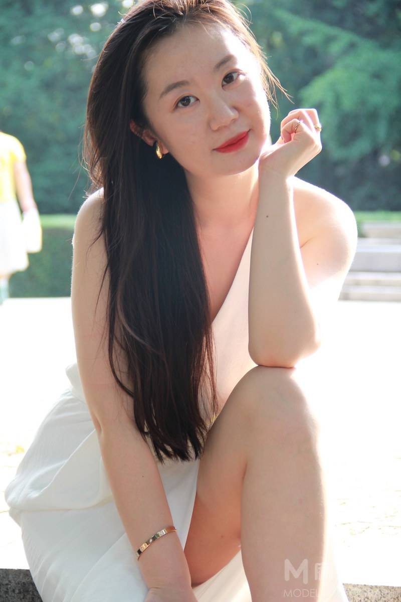 清新模特