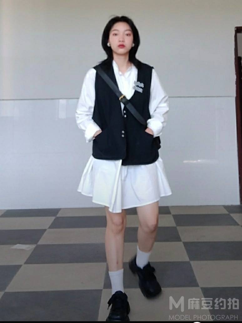 校园模特
