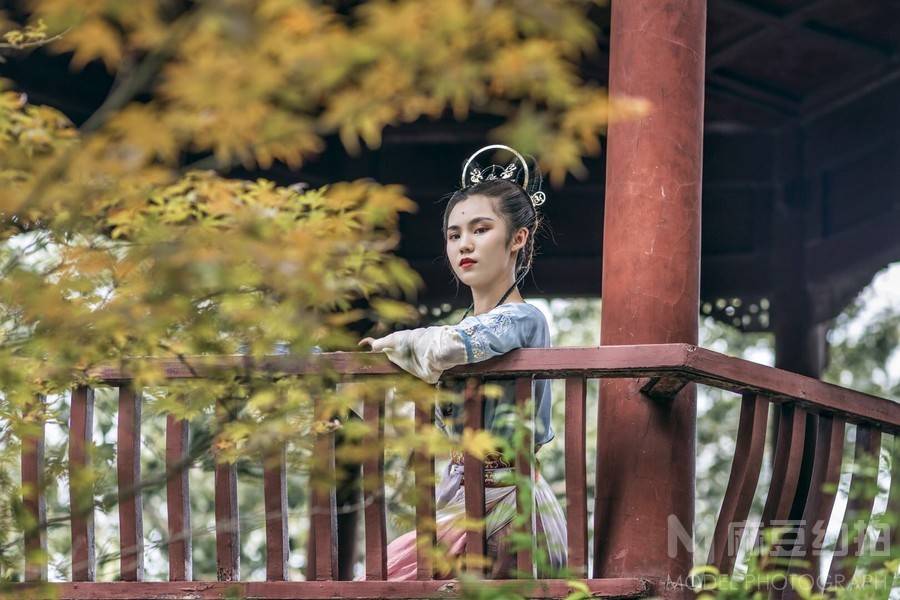 汉服模特