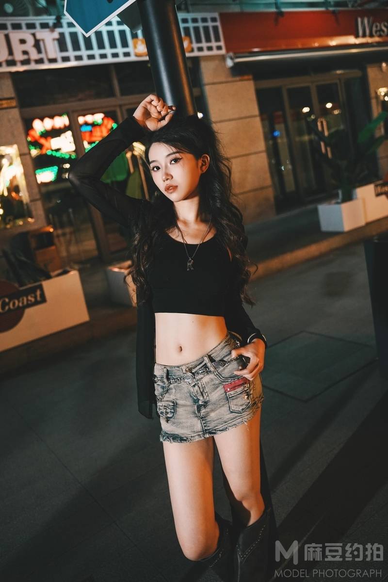 夜景模特