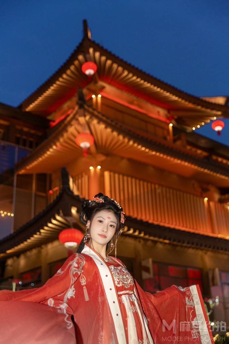 汉服模特