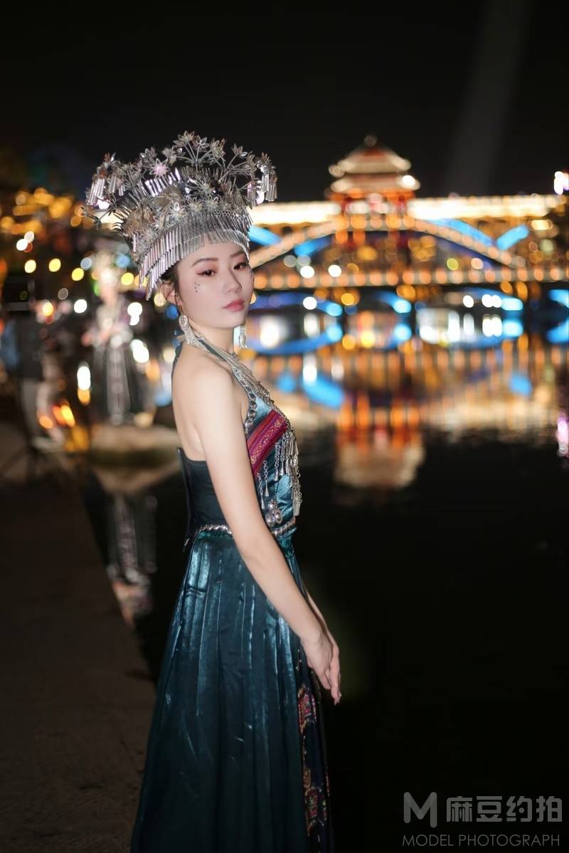 夜景模特