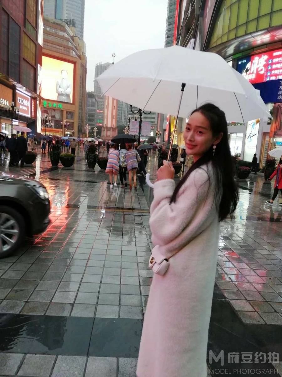 清新模特