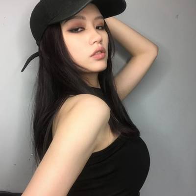 黑白模特