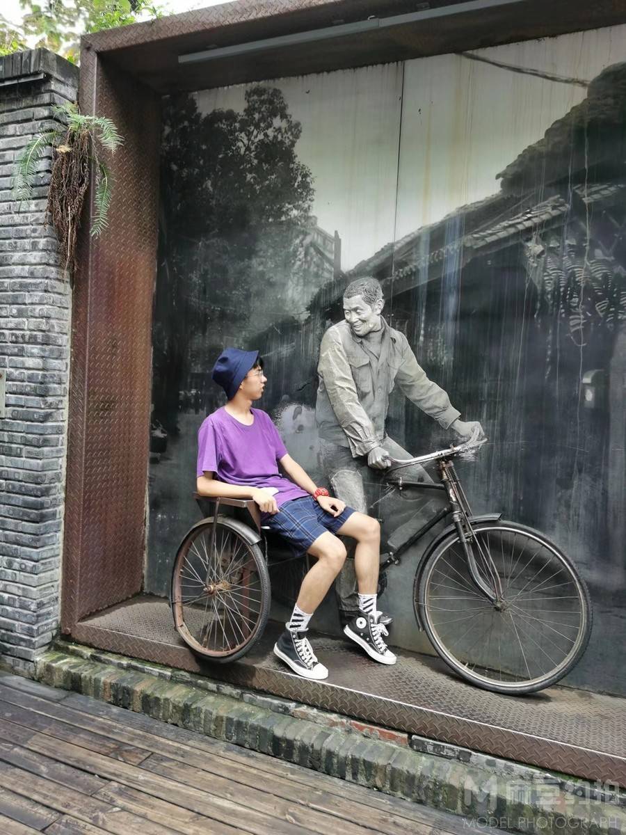 校园模特