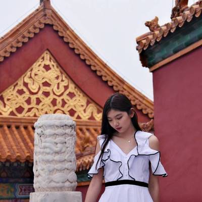 校园模特