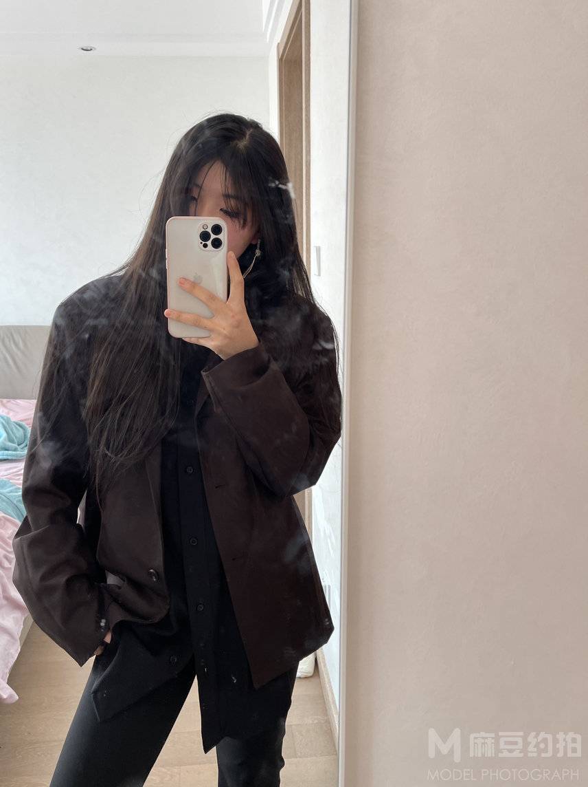黑白模特