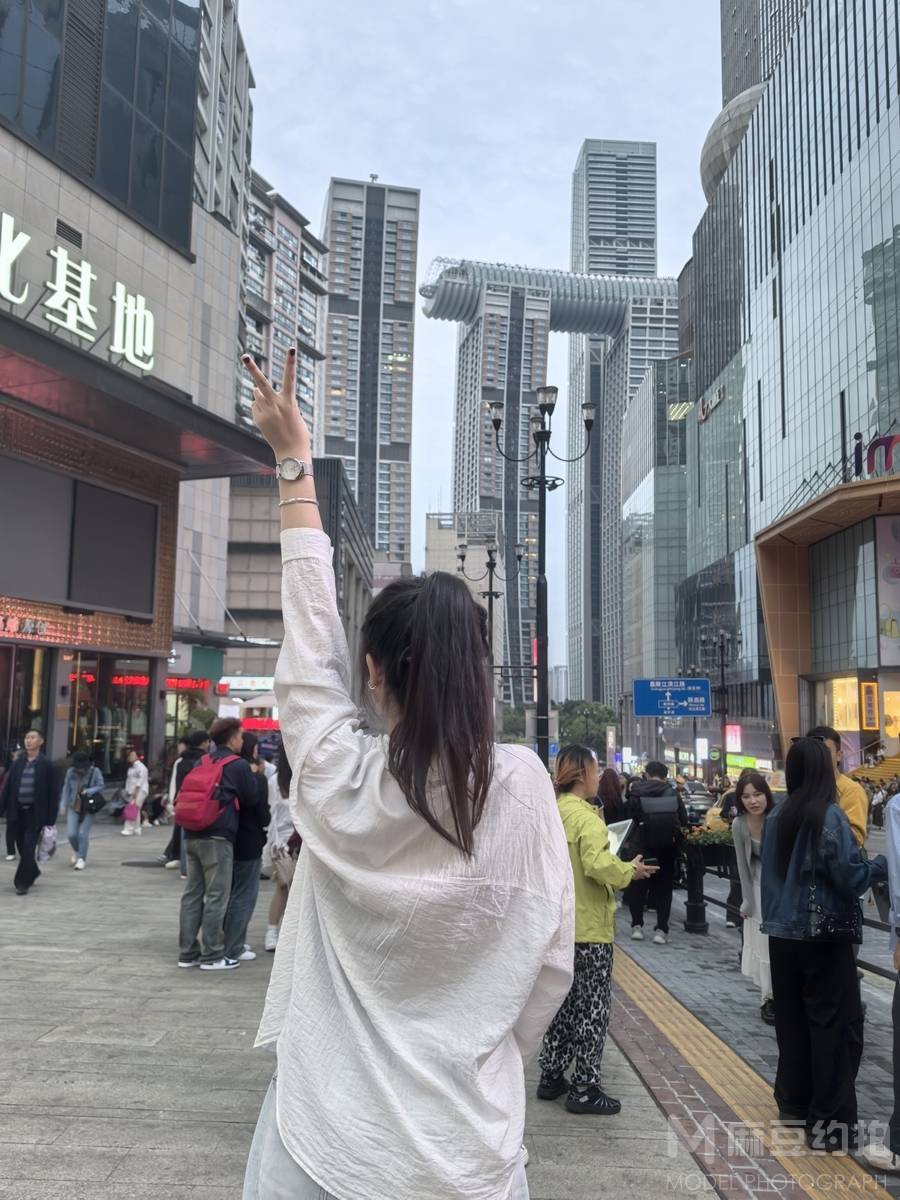 纪实模特