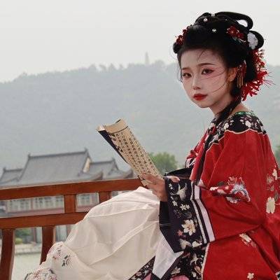汉服模特