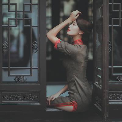 情绪模特