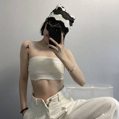 黑白模特