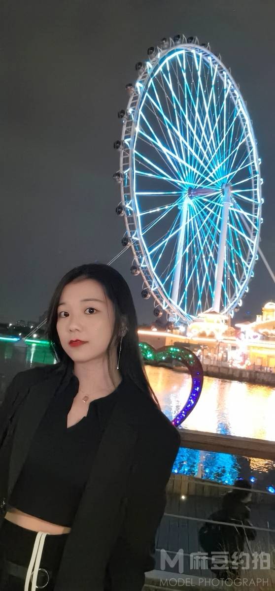 清新模特