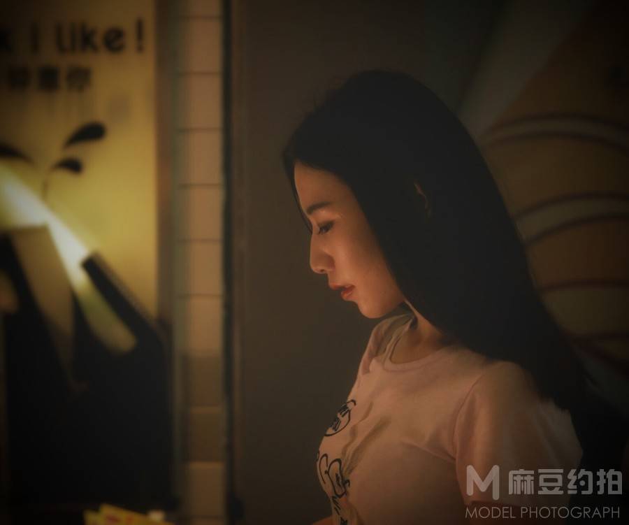 胶片模特