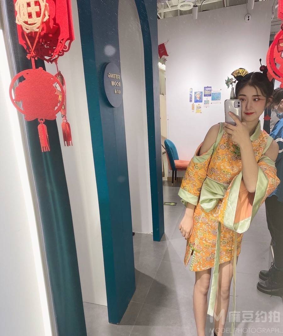 汉服模特