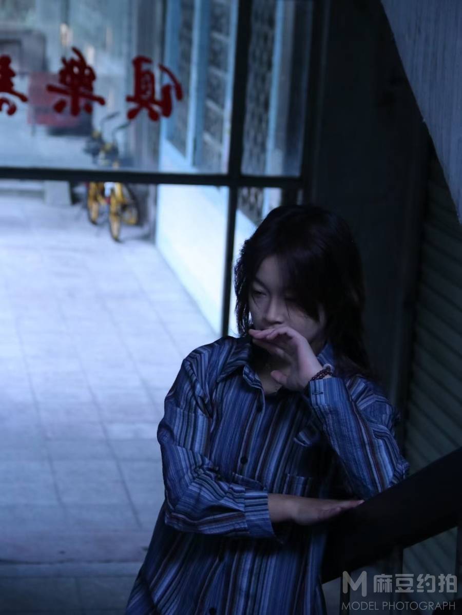 胶片模特
