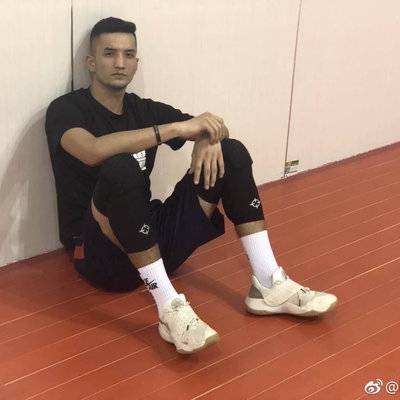 黑白模特