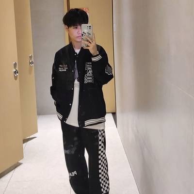 黑白模特
