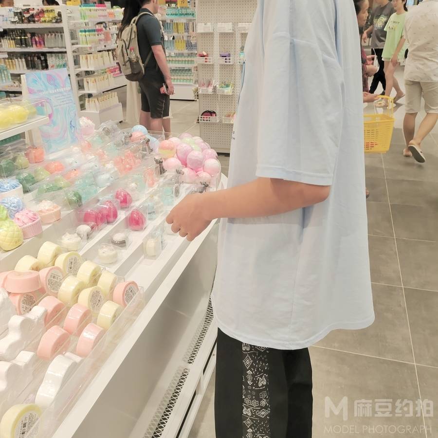 清新模特